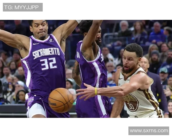 NBA国王与勇士激战正酣直播视频精彩回顾与分析尽在此处
